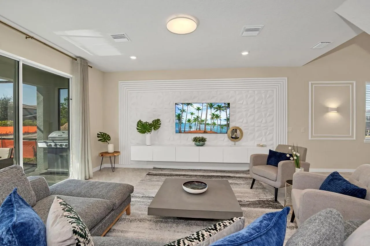 Solterra Lifestyle Villa Davenport